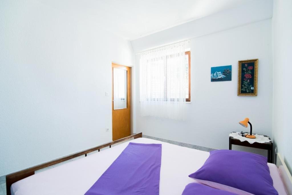 Apartments Veve Postira Room photo
